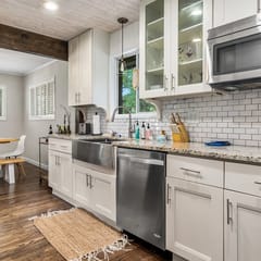 3br in Crestwood minutes from Downtown