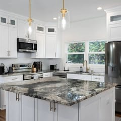 Modern Bham Reno on 2nd - Sleeps 10