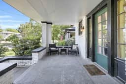 Sleeps 12 • Budget-Friendly Downtown Birmingham Crew House - Image 3