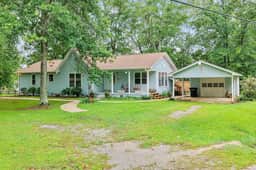 River Drive Lodge - Image 4