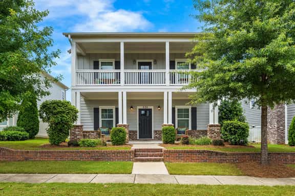 Hillsboro House - Image 1