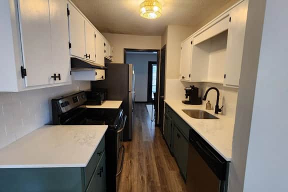 Cute Townhouse on 17th - Image 4